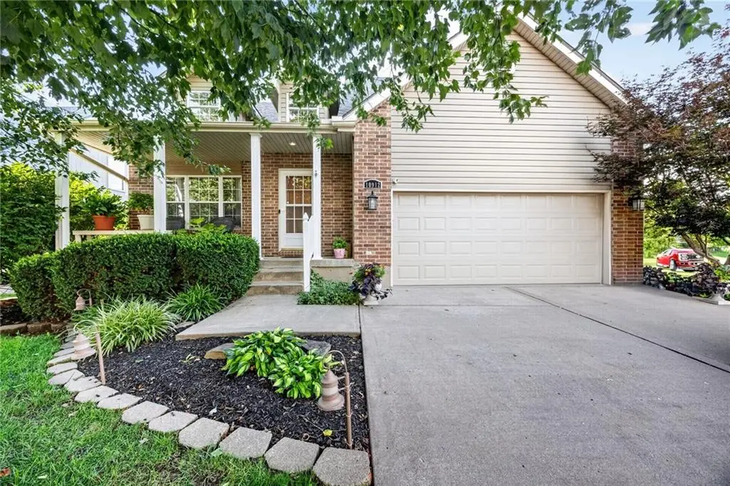 10912 N Wallace AVE, Kansas City, MO 64157