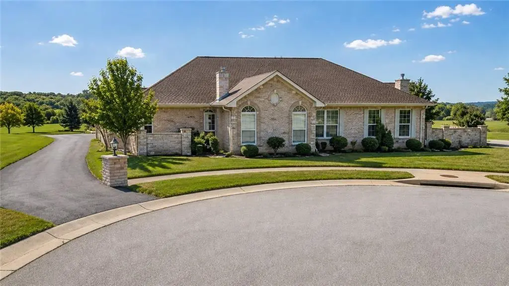13959 Kenneth CT, Leawood, KS 66224