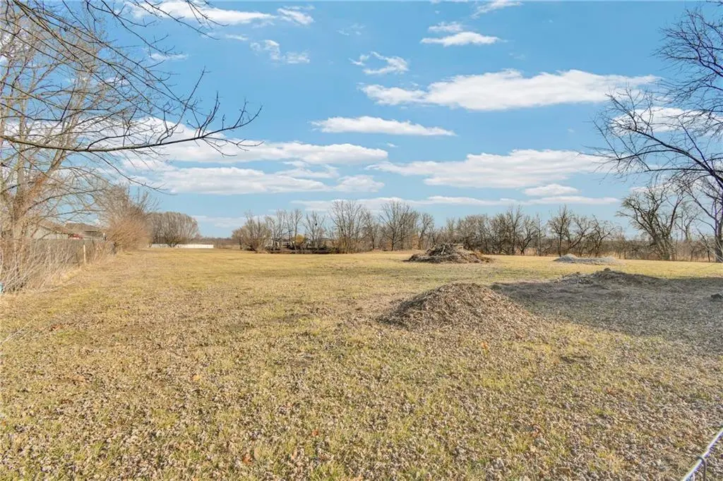 S State Route K HWY, East Lynne, MO 64743