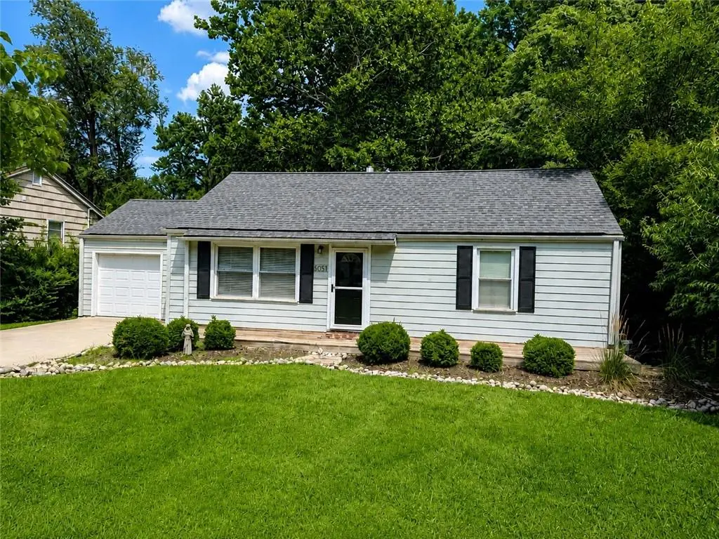 5051 Buena Vista ST, Roeland Park, KS 66205