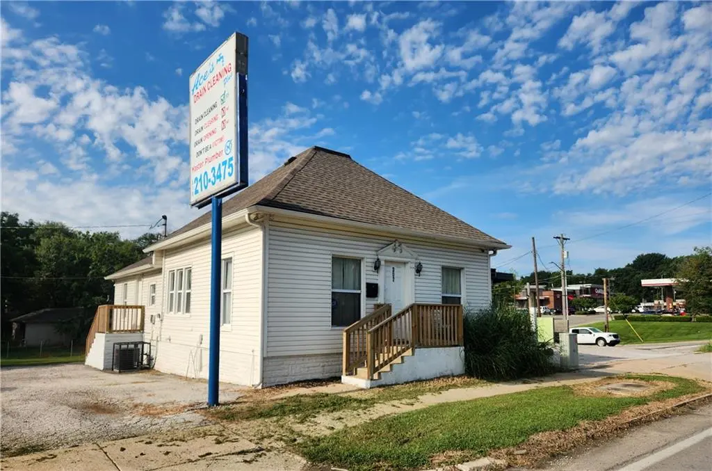 307 E 23rd ST, Independence, MO 64055