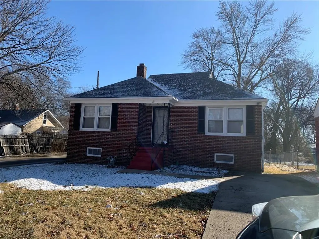 791 Ohio ST, Leavenworth, KS 66048