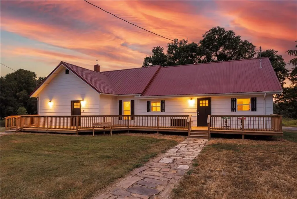 2259 Reno RD, Neodesha, KS 66757