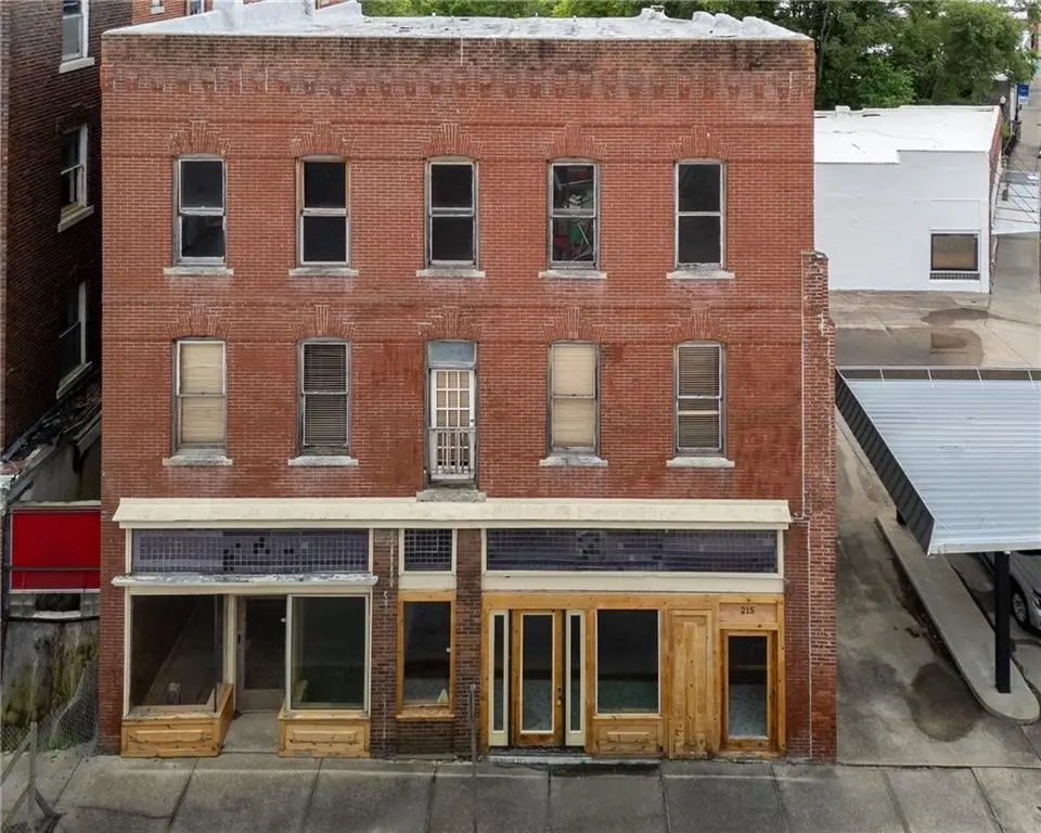 215 South ST, Excelsior Springs, MO 64024