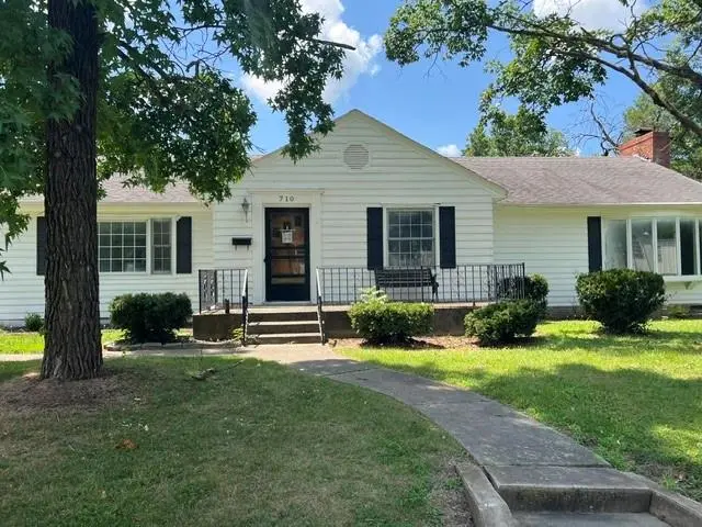 710 Bridge ST, Sweet Springs, MO 65351