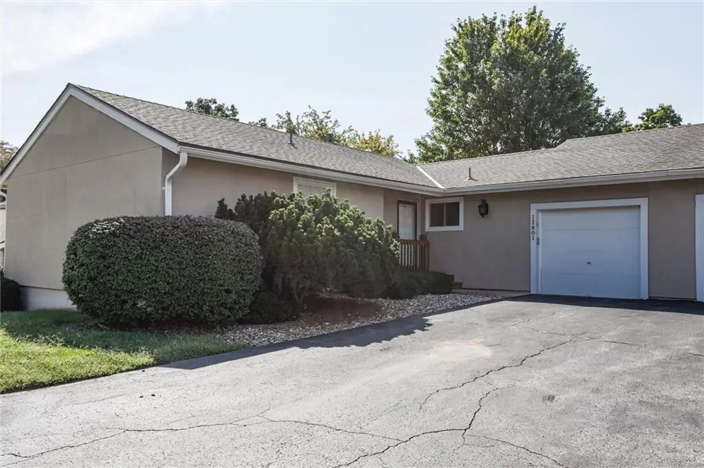 12801 W 109th ST, Overland Park, KS 66210