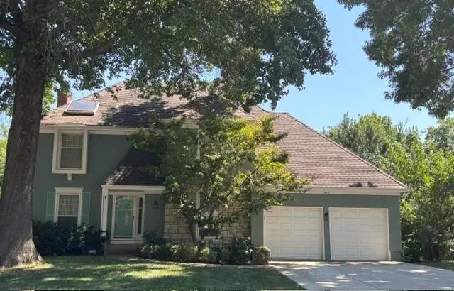 8543 Hallet ST, Lenexa, KS 66215