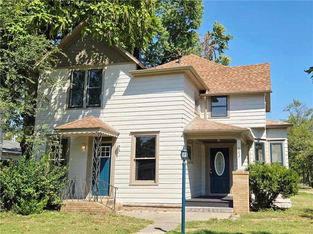 502 W 7th ST, Pittsburg, KS 66762