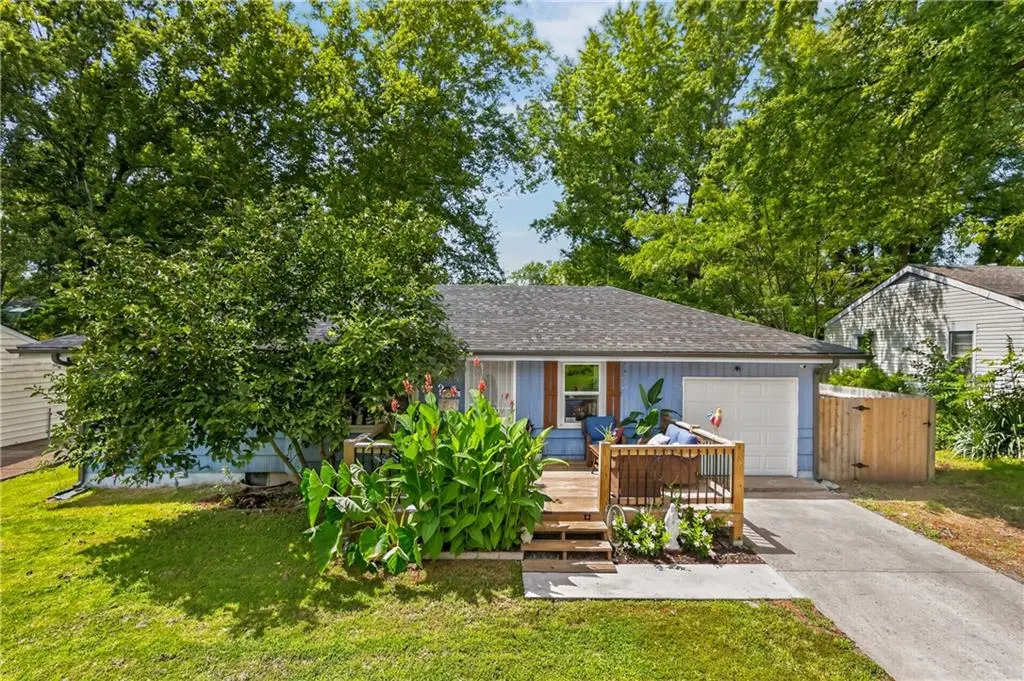 10200 Bellaire AVE, Kansas City, MO 64134