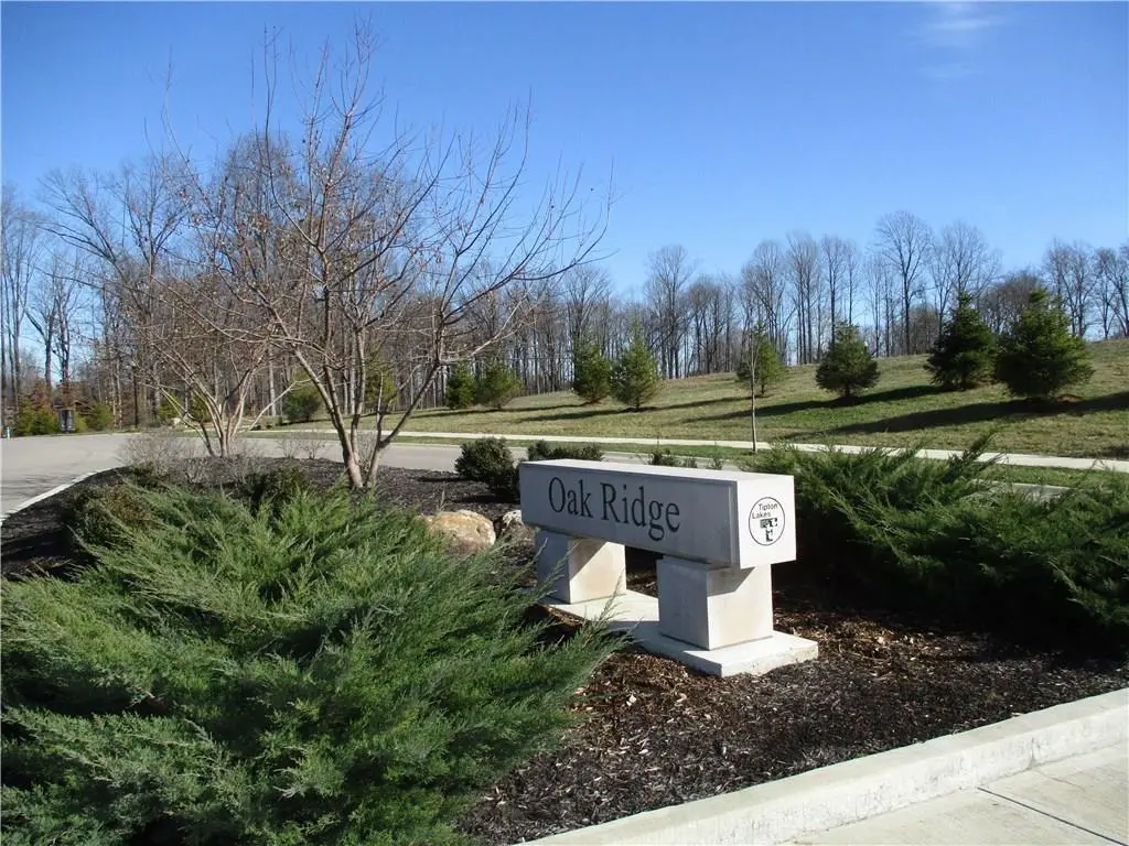 Lot 19 Oak Ridge PL, Columbus, IN 47201