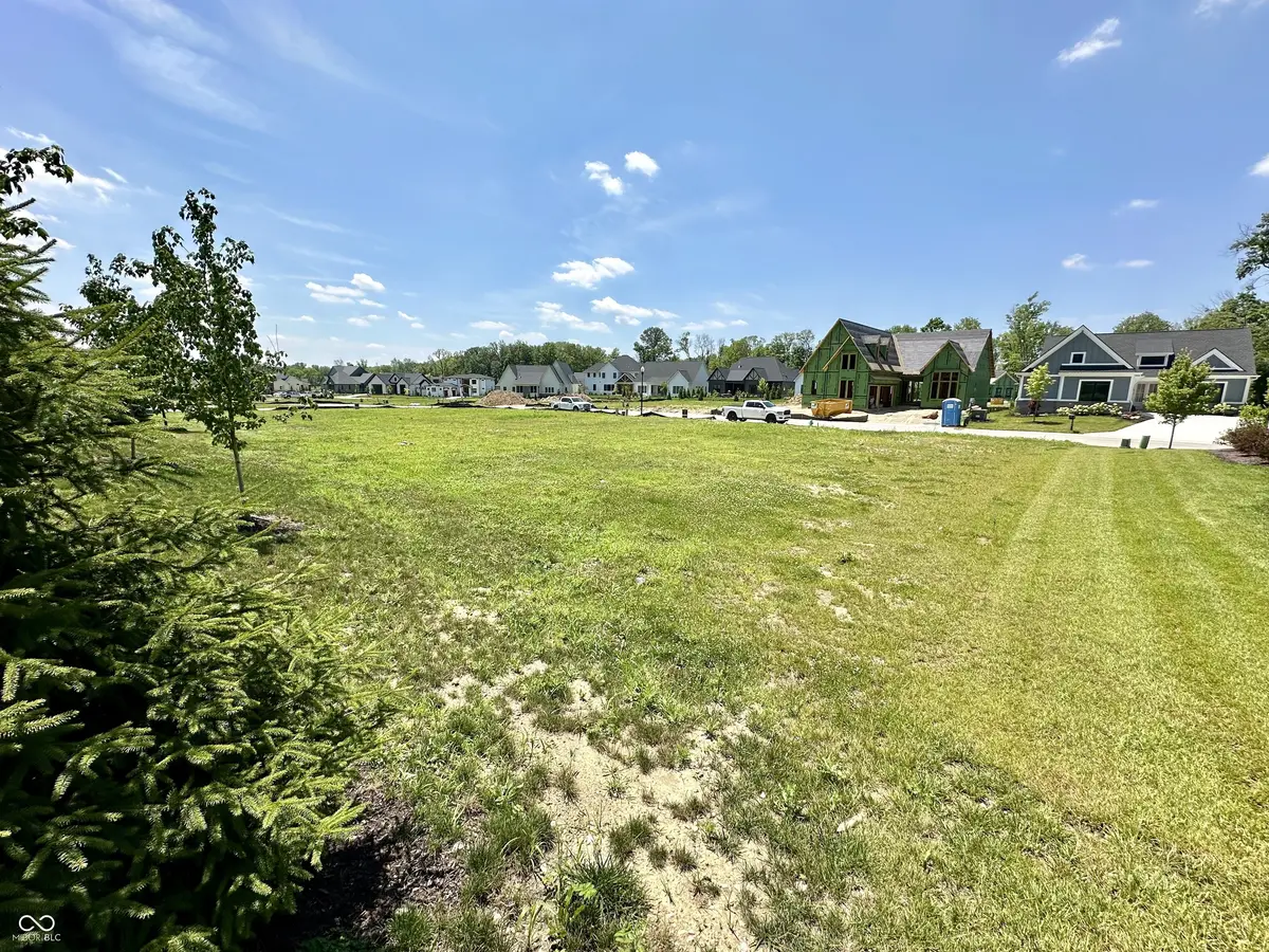 4155 Hartswick CT, Zionsville, IN 46077