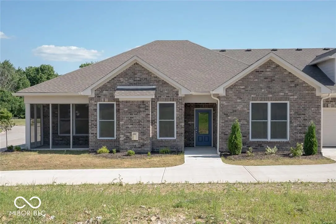 1148 Easy ST #B, Greenwood, IN 46142