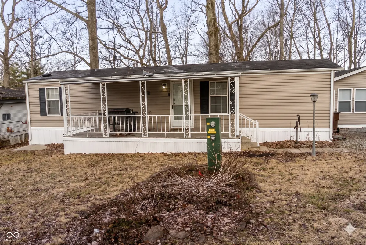 5075 Van Bibber Lake Estate, Greencastle, IN 46135