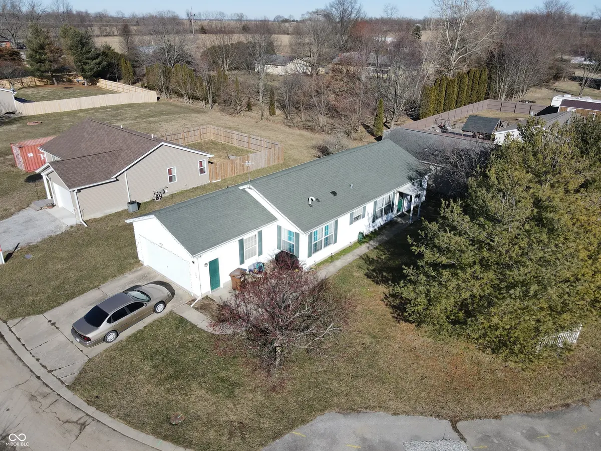 781 Northern Acres DR, Ladoga, IN 47954