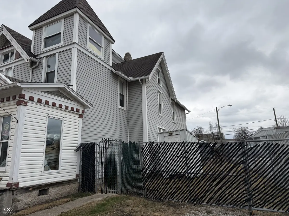 715 W Superior ST, Fort Wayne, IN 46802