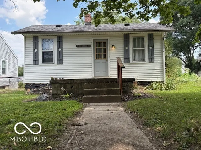 1804 N Milton ST, Muncie, IN 47303