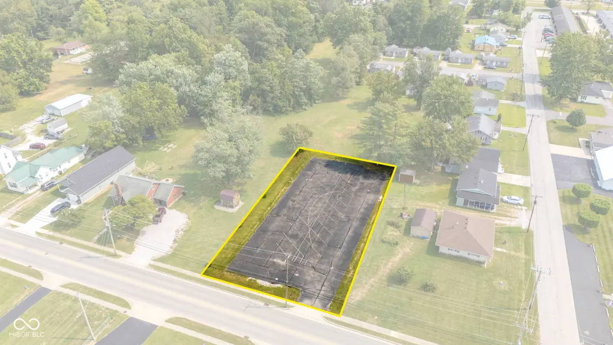82 Norris AVE, North Vernon, IN 47265