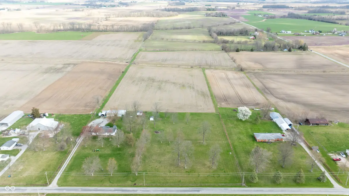 255 W County Road 900 S, Clayton, IN 46118