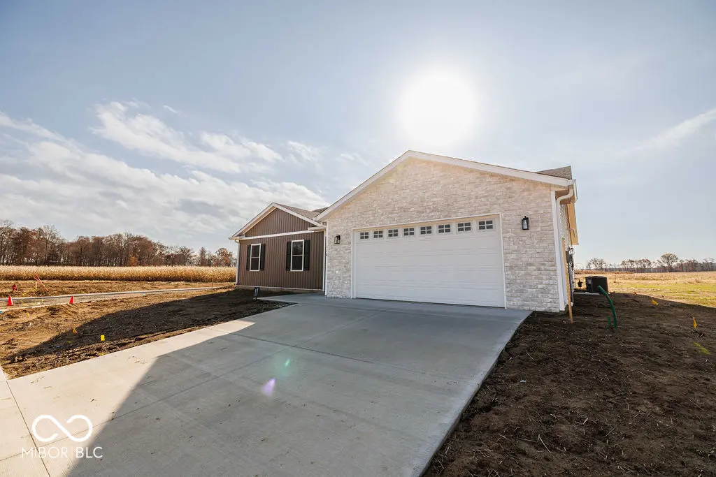 110 Pin Oak RD, Spencer, IN 47460