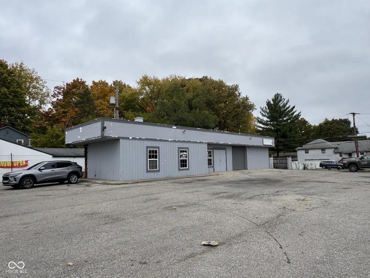 2102 N Arlington AVE, Indianapolis, IN 46218