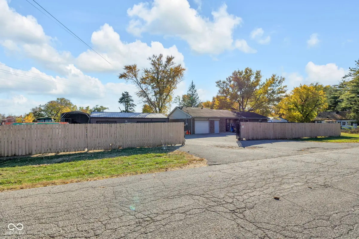 7601 Milhouse RD, Indianapolis, IN 46241