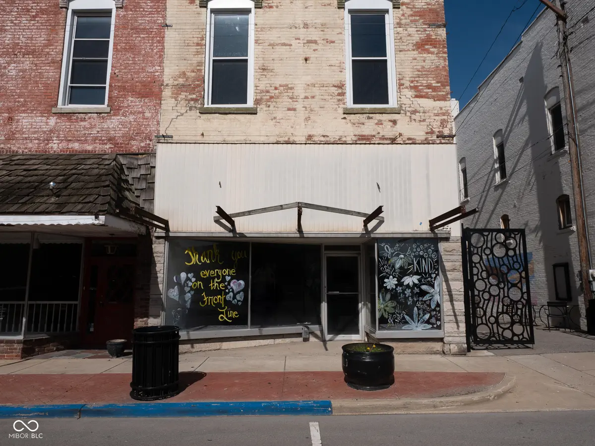 112 S Anderson ST, Elwood, IN 46036
