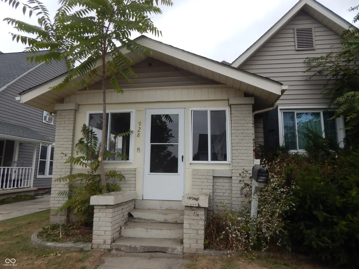 928 S A ST, Elwood, IN 46036