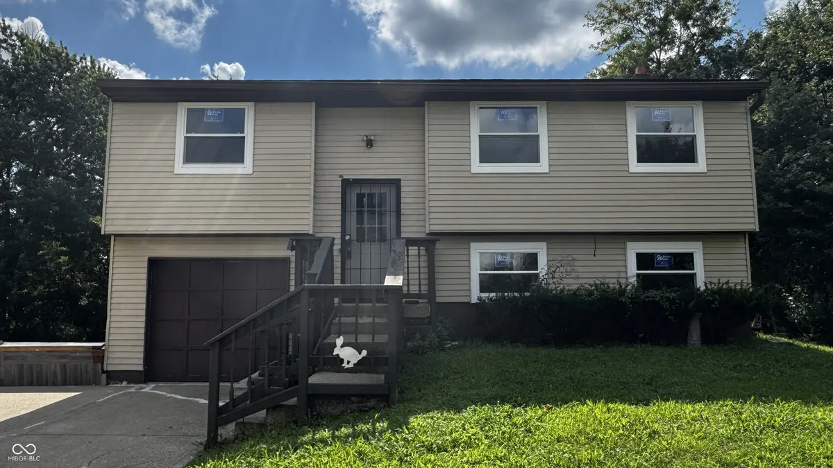 5739 Ensenada AVE, Indianapolis, IN 46237
