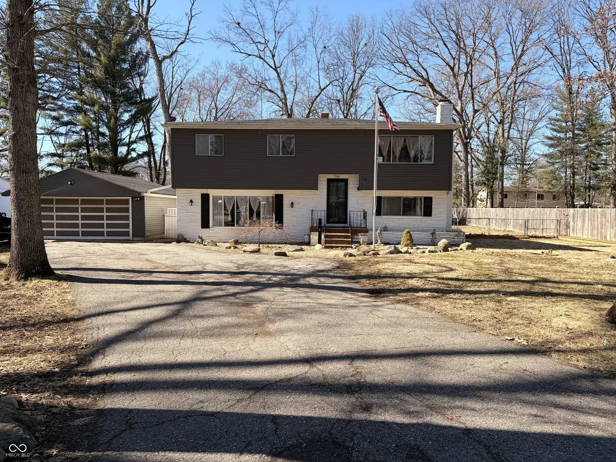 7536 Lindenwood DR, Indianapolis, IN 46227