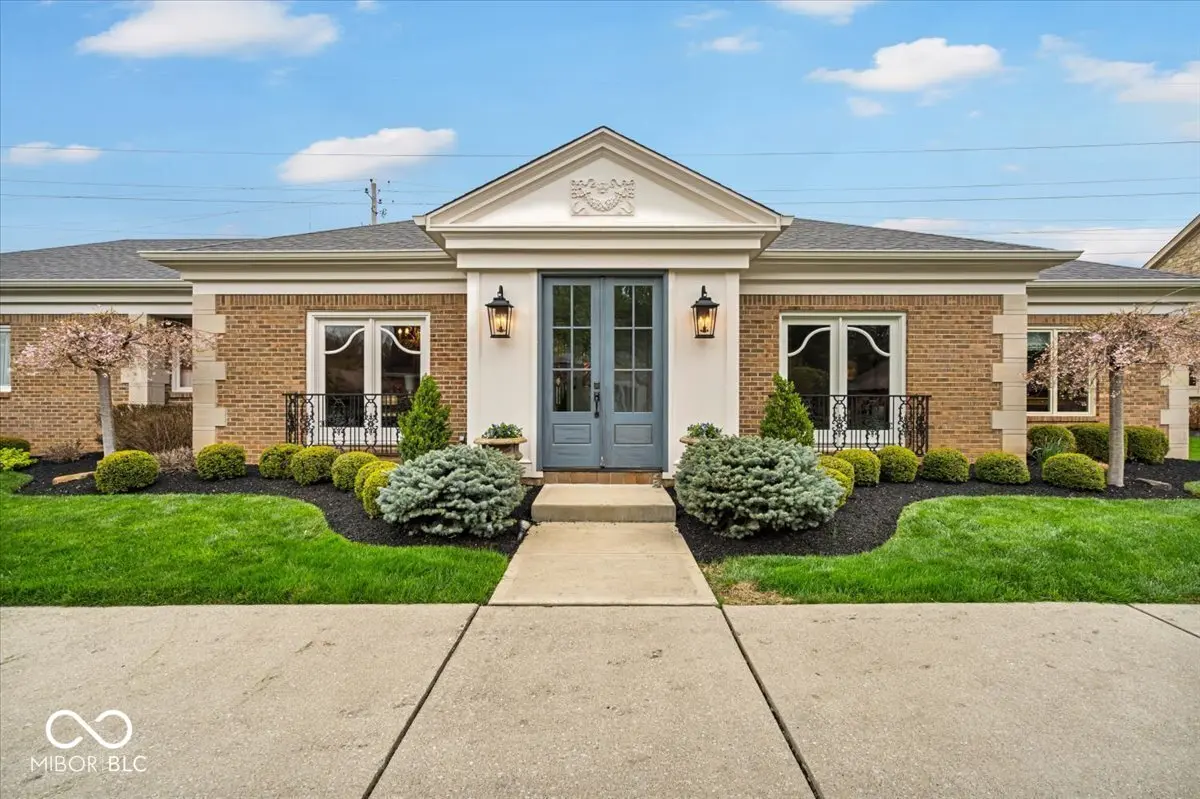 958 Tamarack Circle North DR, Indianapolis, IN 46260
