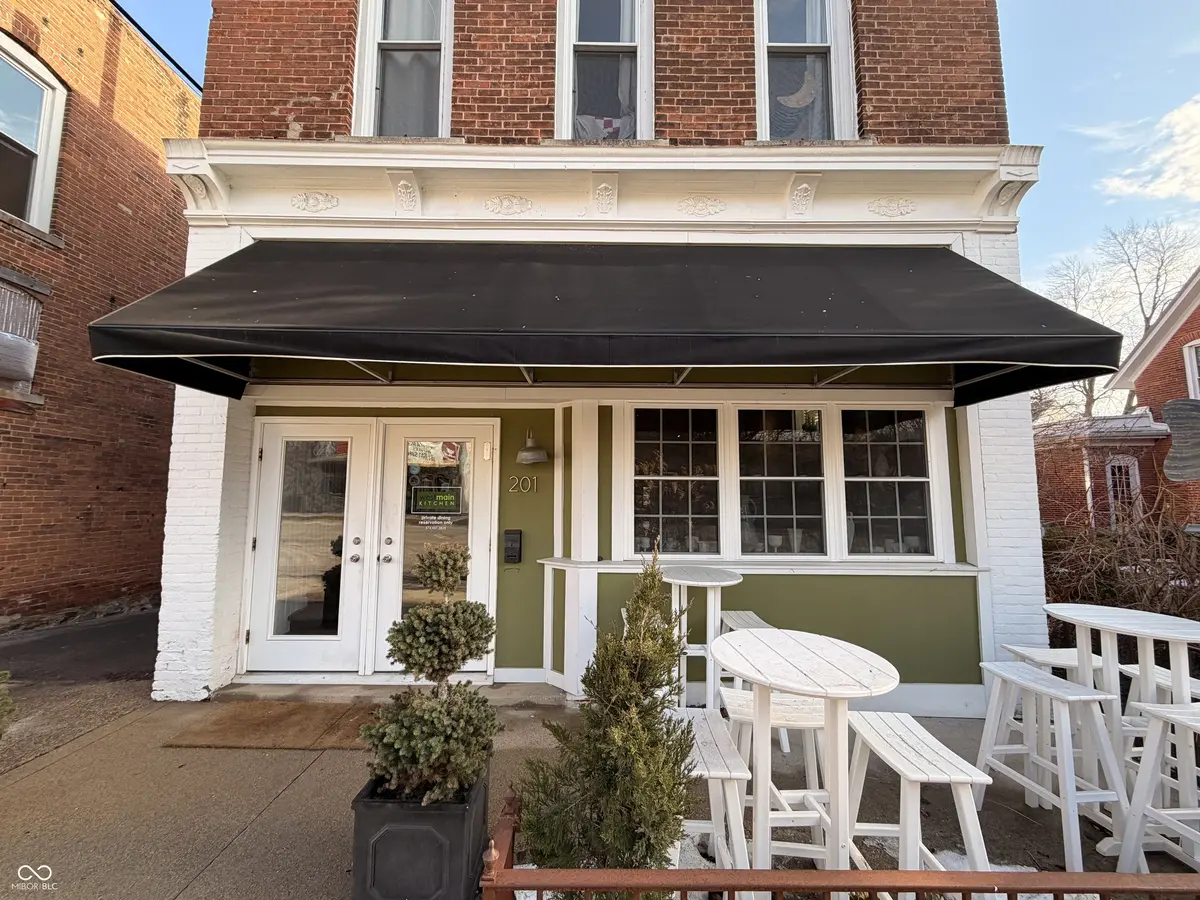 201 W Main ST, Syracuse, IN 46567