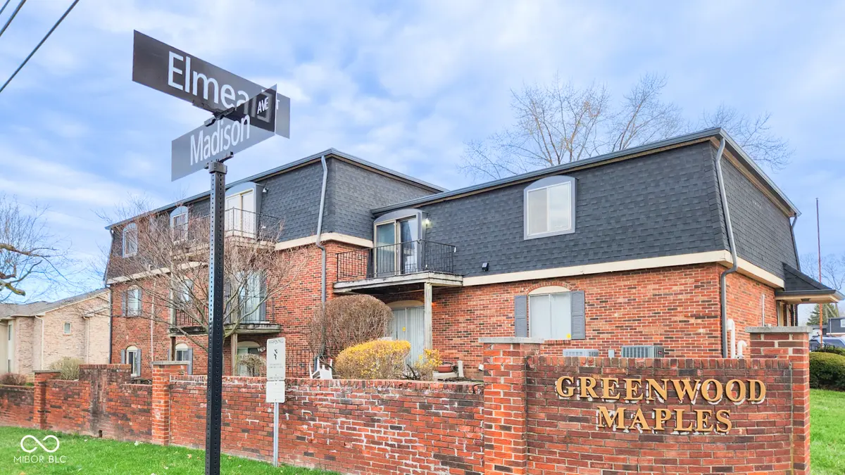 320 Elmead CT #APT 2002, Greenwood, IN 46142