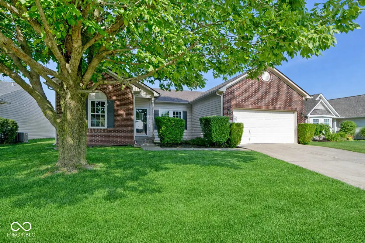 8778 N Deer Crossing BLVD, Mccordsville, IN 46055