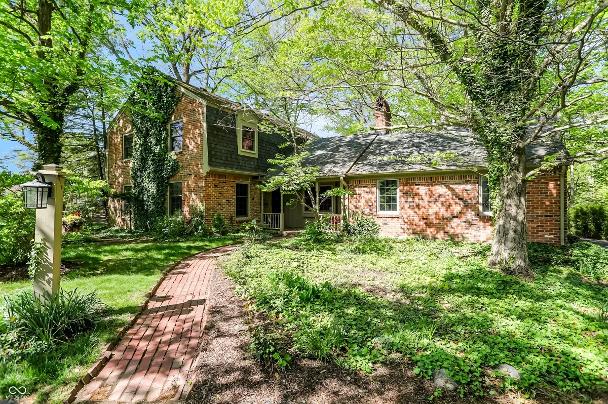 80 Williamsburg CT, Zionsville, IN 46077