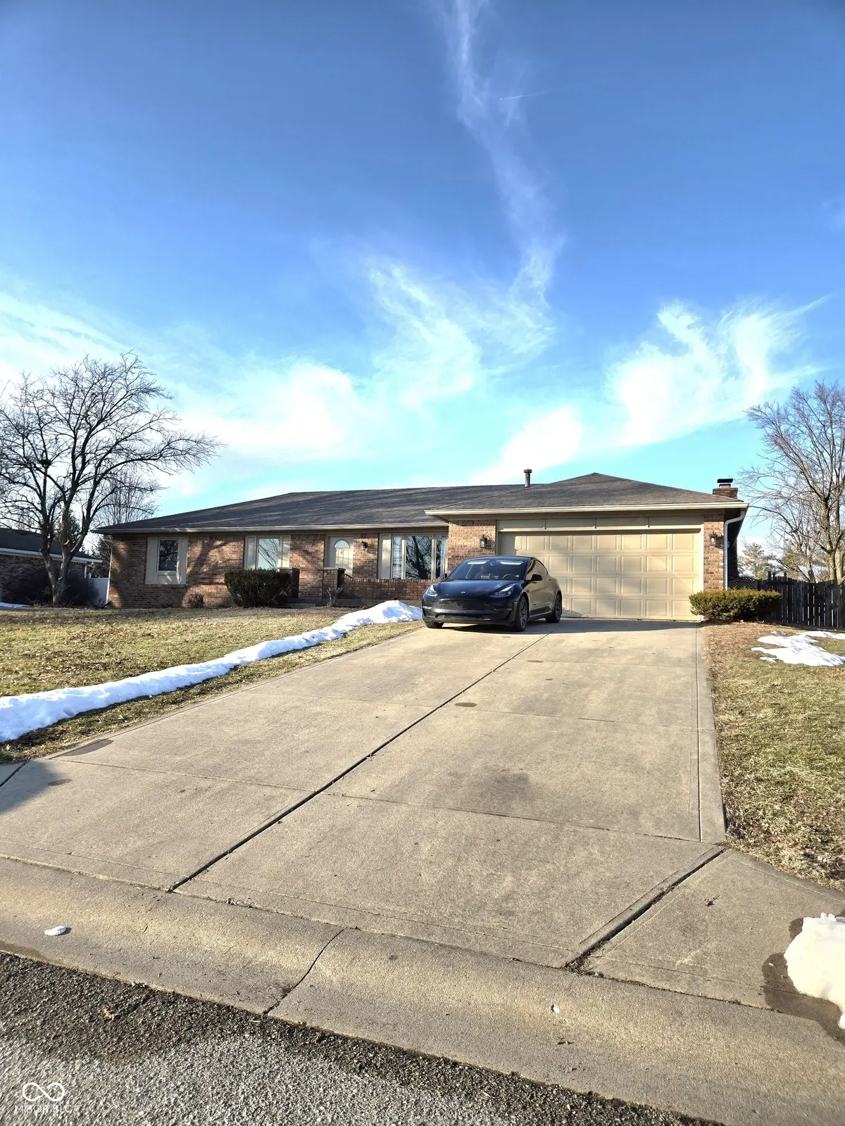 810 Padre LN, Greenwood, IN 46143