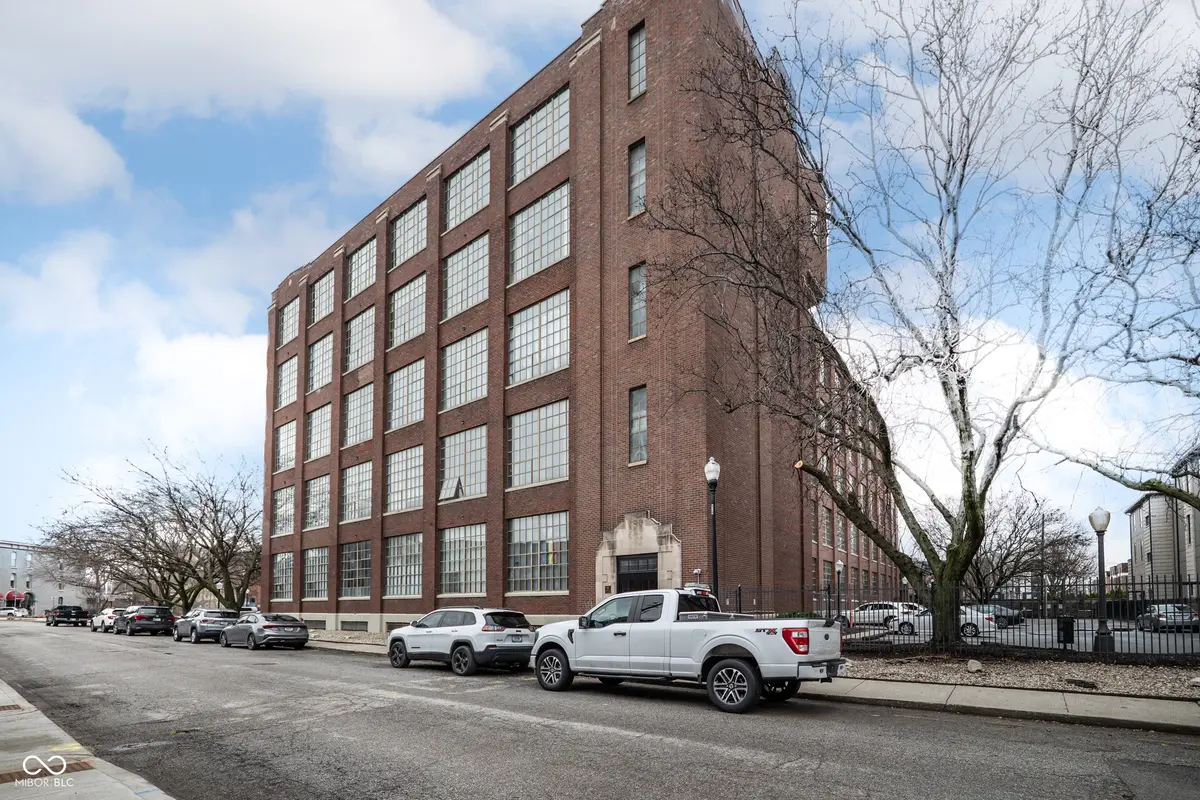 611 N Park AVE #109, Indianapolis, IN 46204