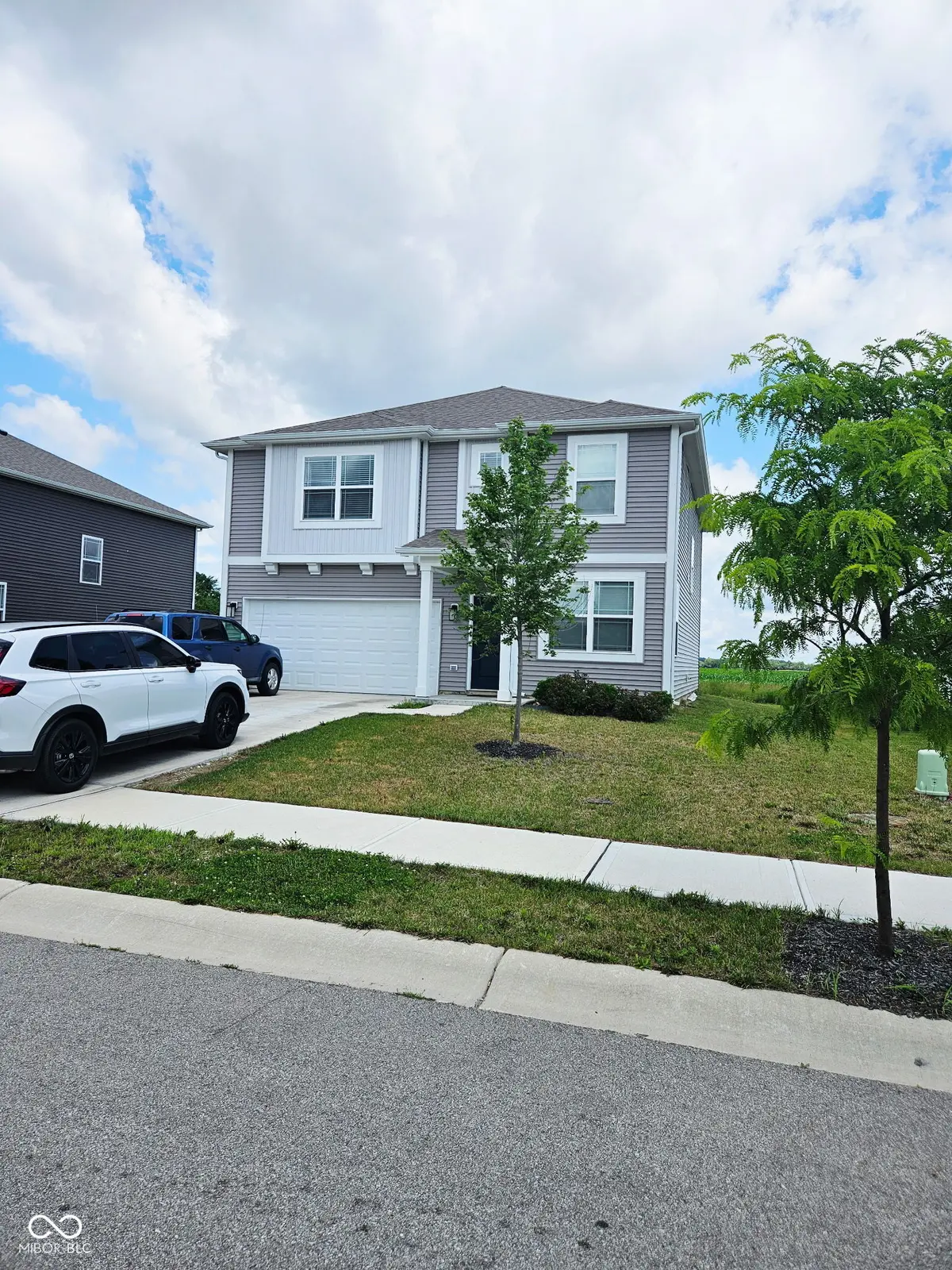 1932 Downey LN, Greenfield, IN 46140