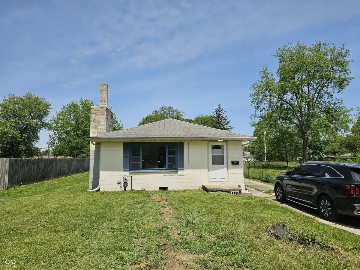 2418 W 18th ST, Anderson, IN 46016