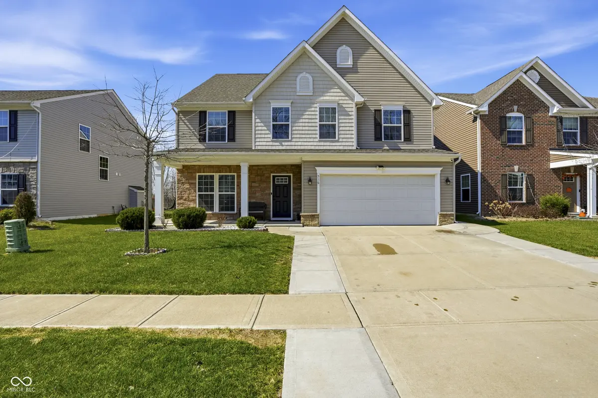 516 Dietz DR, Greenwood, IN 46143
