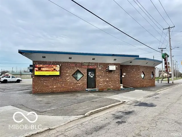1811 S Burlington DR, Muncie, IN 47302