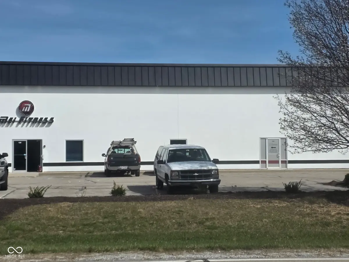 4250 W 99th ST, Carmel, IN 46032