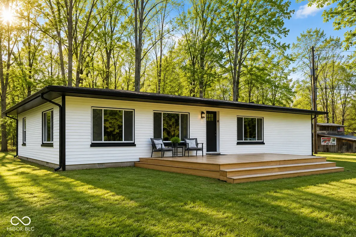 1307 Clark RD, Spencer, IN 47460