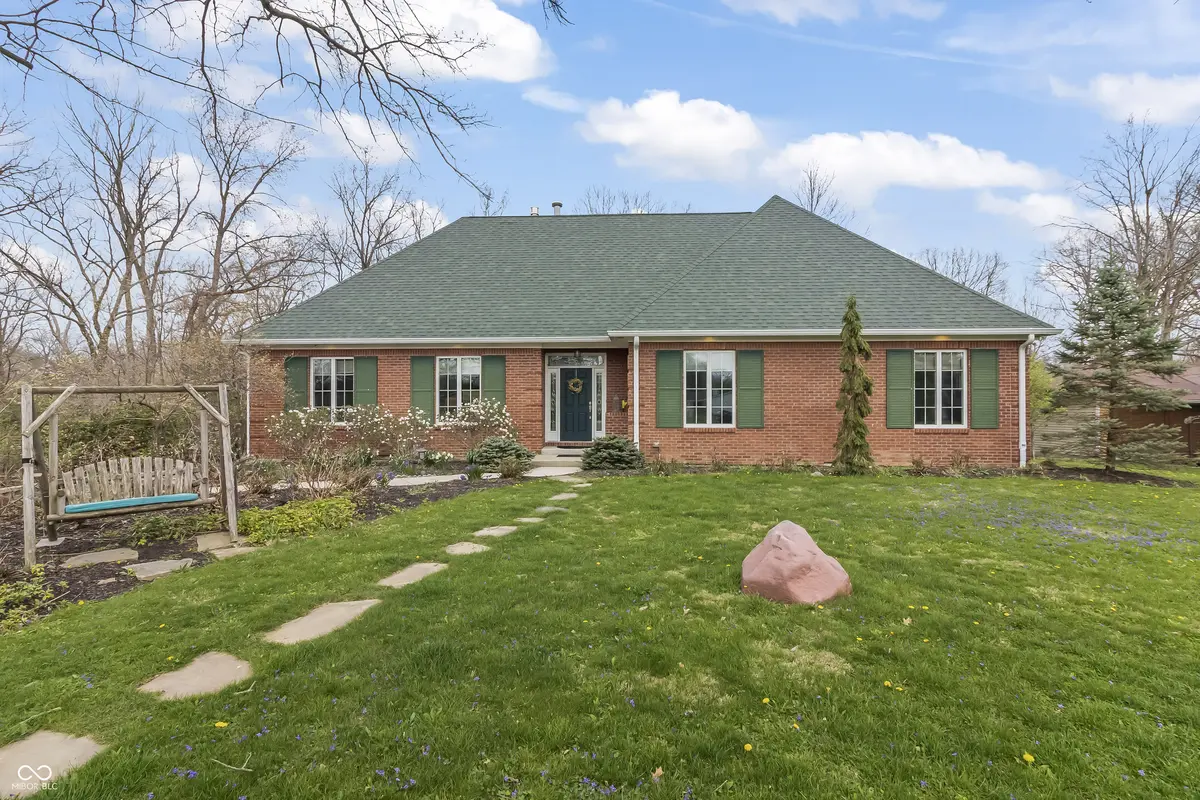 8928 Carriage LN, Indianapolis, IN 46256