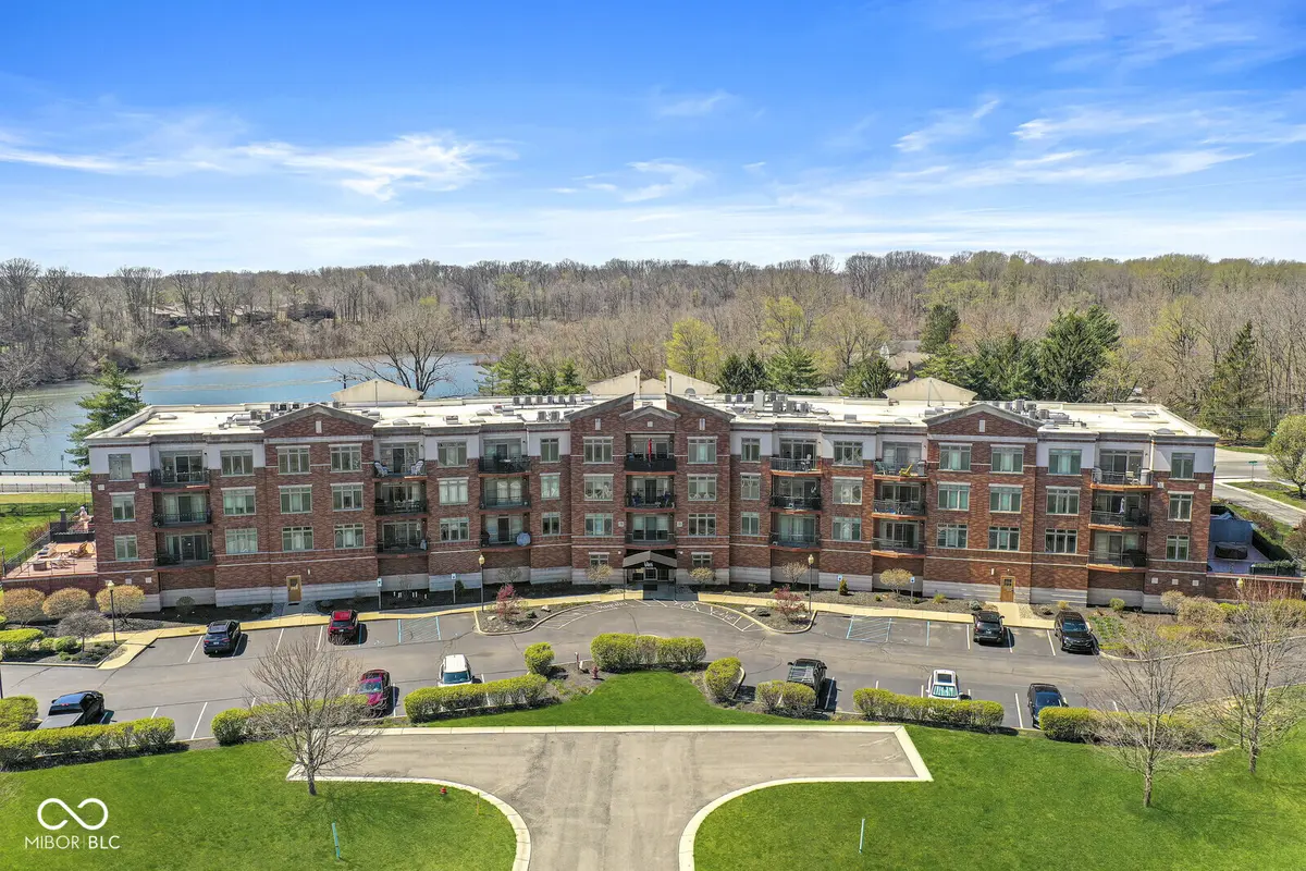 20971 Shoreline CT #410, Noblesville, IN 46062