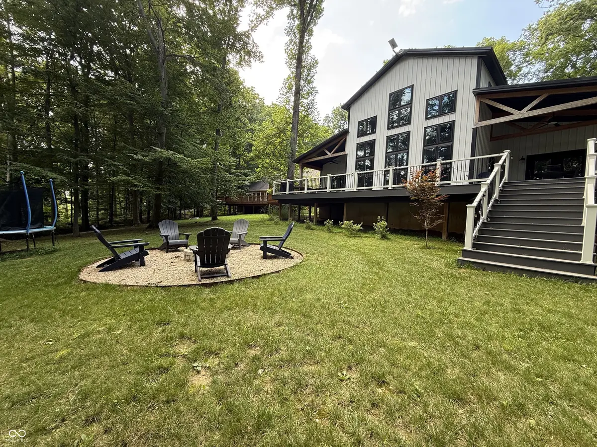 8446 E Parkview DR, Rockville, IN 47872