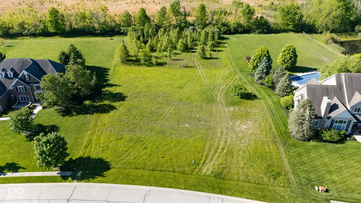 9335 Pleasant View LN, Zionsville, IN 46077