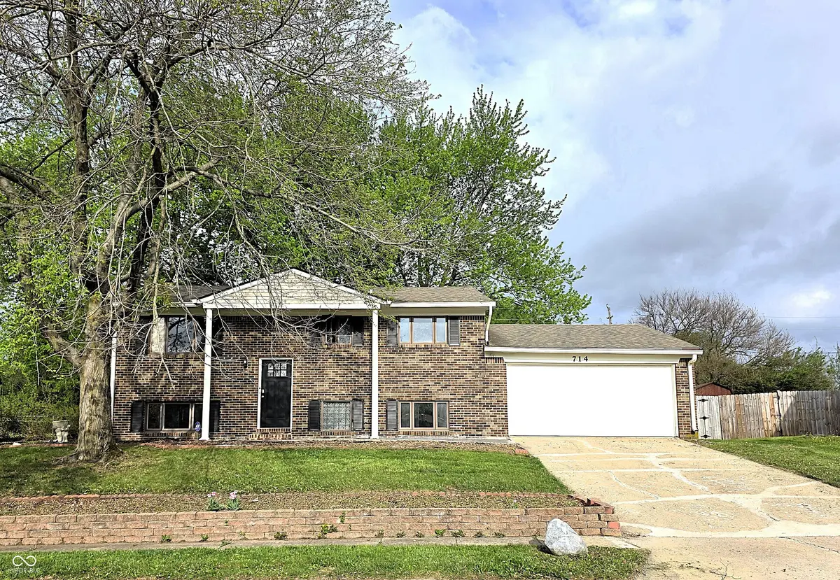 714 Spring Valley CT, Indianapolis, IN 46231