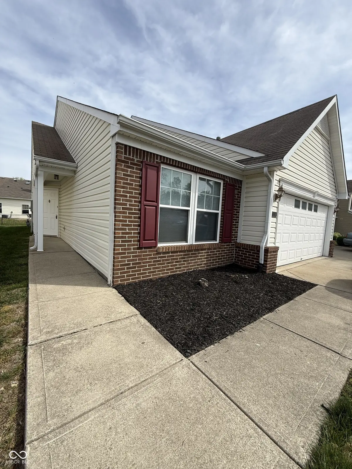 1234 Estuary DR, Indianapolis, IN 46217