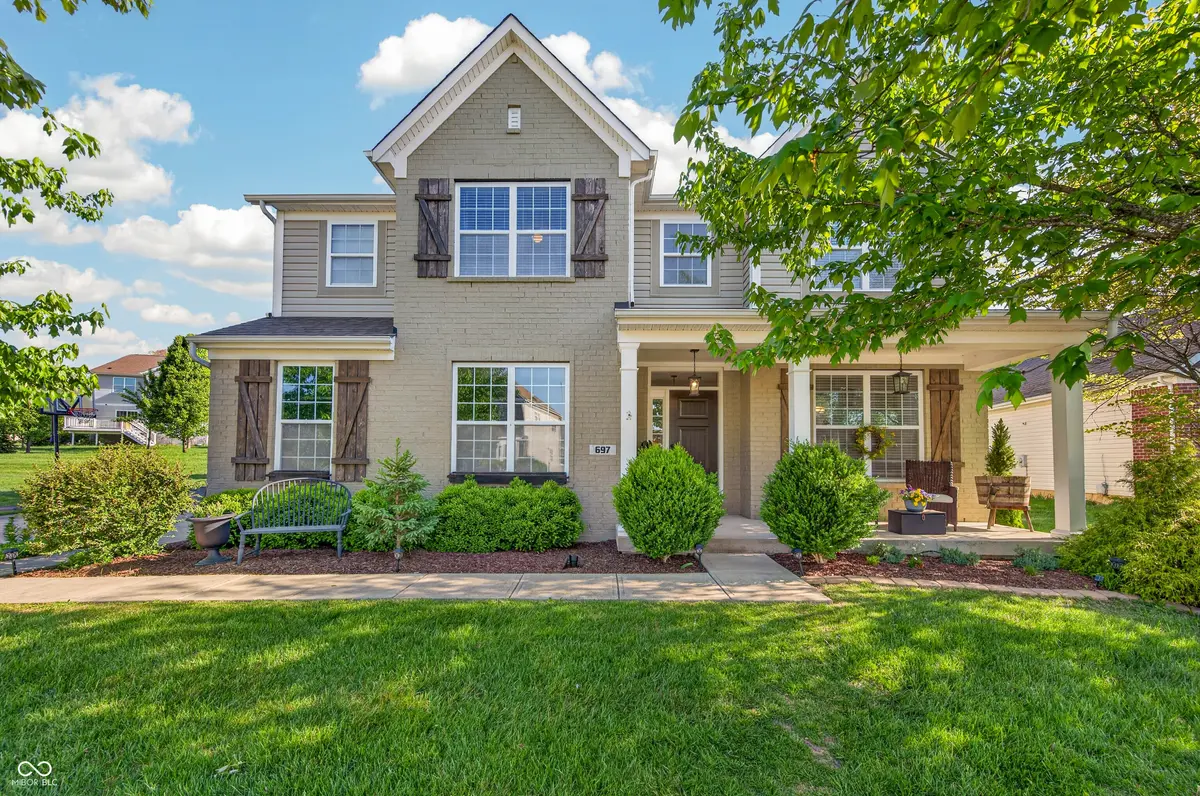 697 Lake Vista DR, Columbus, IN 47201