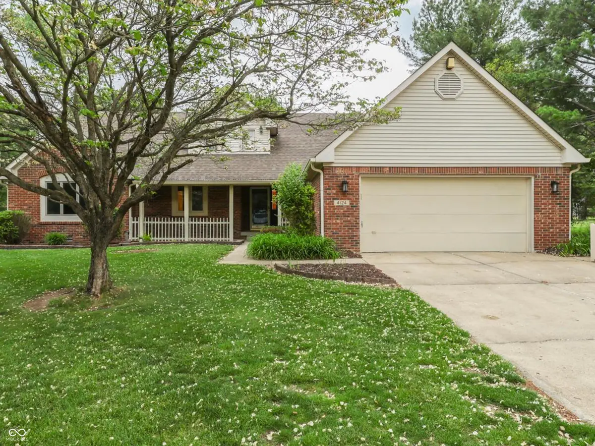 4124 Windsor CT, Greenwood, IN 46142